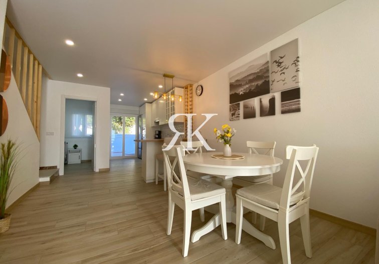 Resale - town house - Torrevieja - Costa Blanca