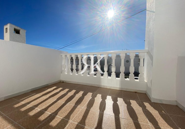 Resale - town house - Torrevieja - Costa Blanca