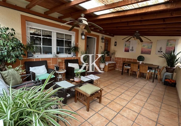 Segunda mano - villa - Los Montesinos - Costa Blanca