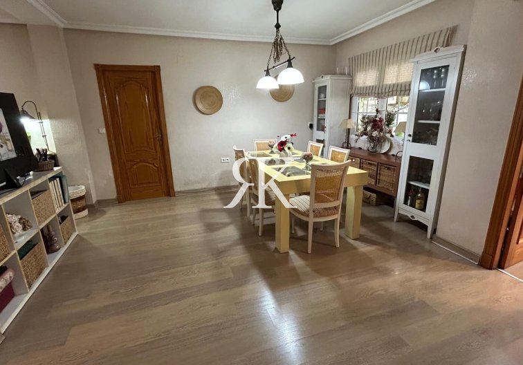 Segunda mano - villa - Los Montesinos - Costa Blanca