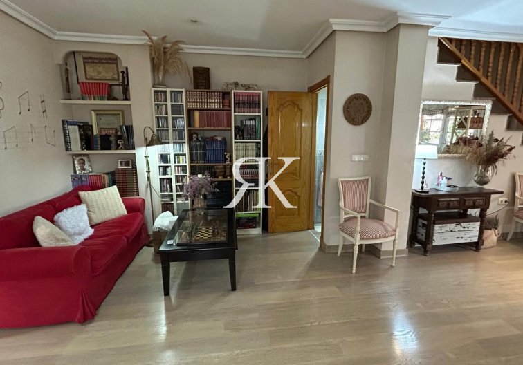 Segunda mano - villa - Los Montesinos - Costa Blanca