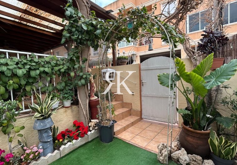 Segunda mano - villa - Los Montesinos - Costa Blanca