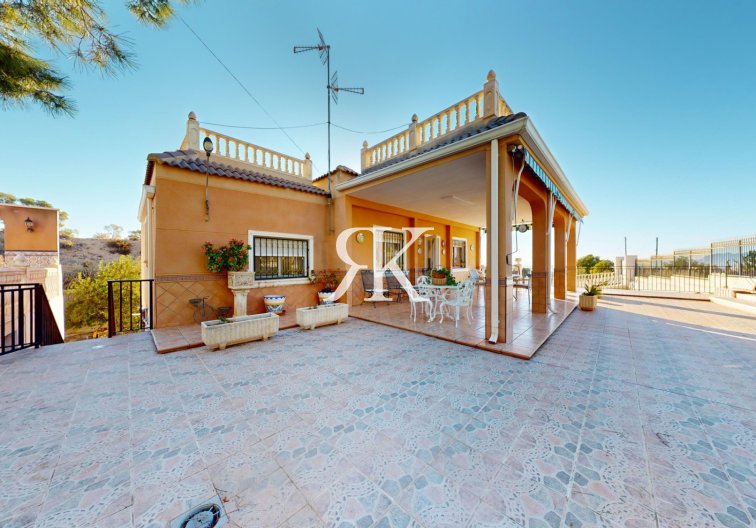 Segunda mano - villa - Crevillent - Inland