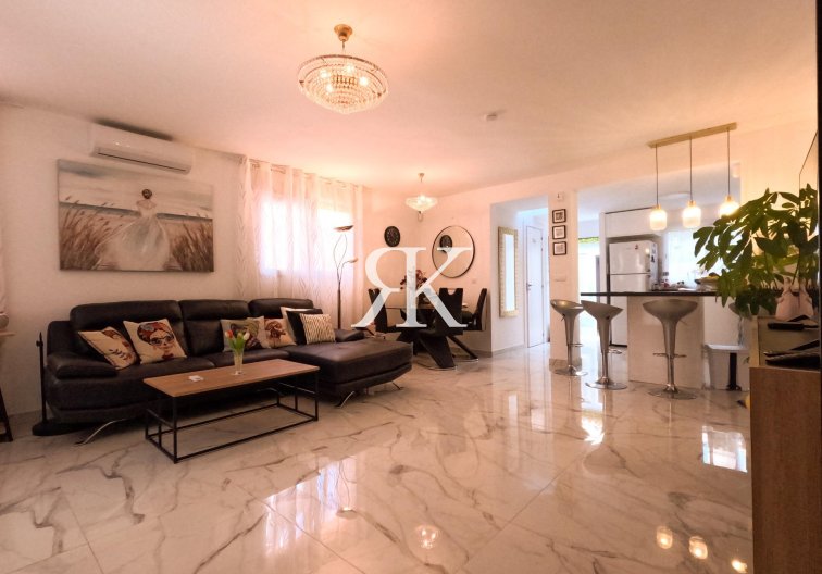 Segunda mano - town house - Torrevieja - El Acequión - Los Náufragos