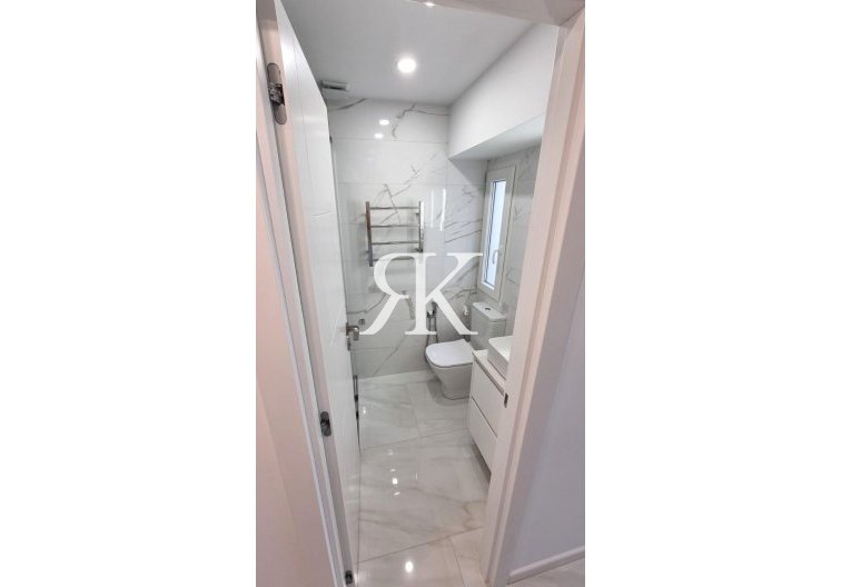 Herverkoop - Appartement - Torrevieja - Centro