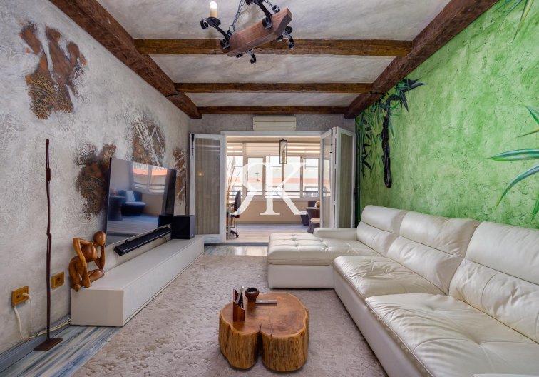 Resale - Apartment - Torrevieja - Acequion