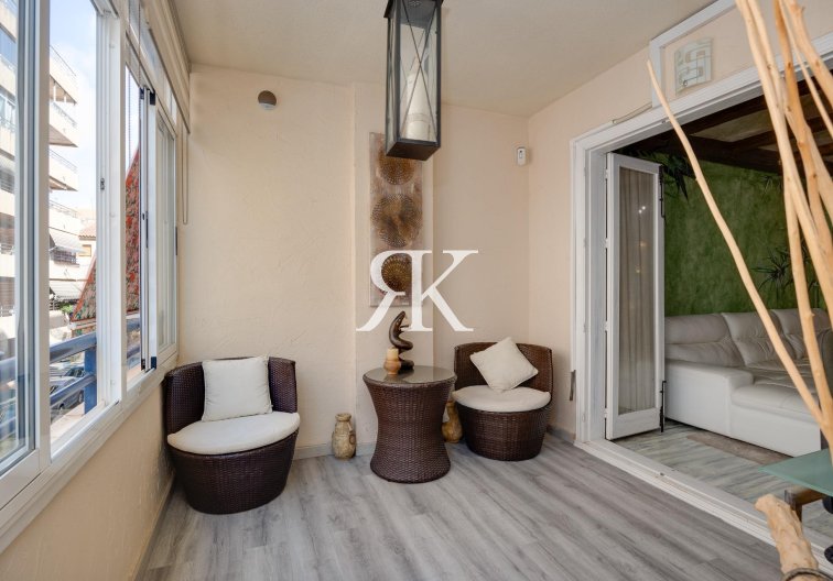 Resale - Apartment - Torrevieja - Acequion