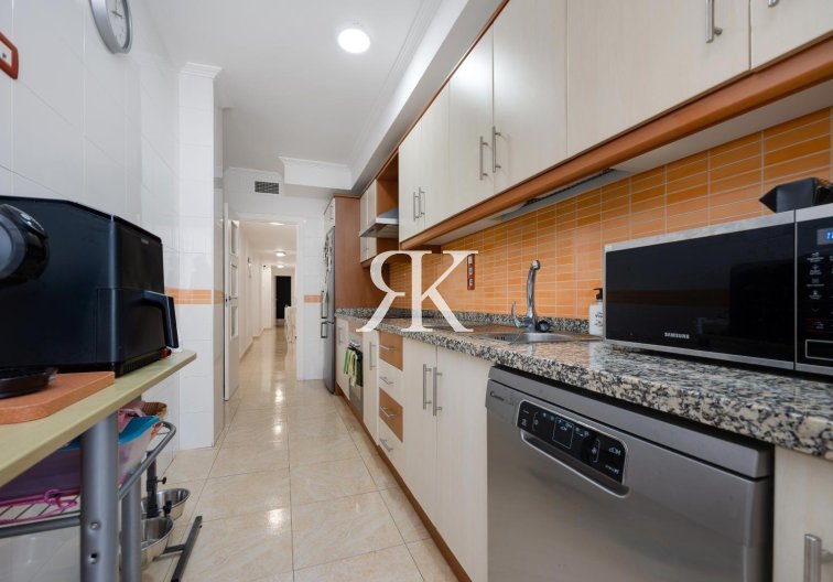 Herverkoop - Appartement - Torrevieja - Centro
