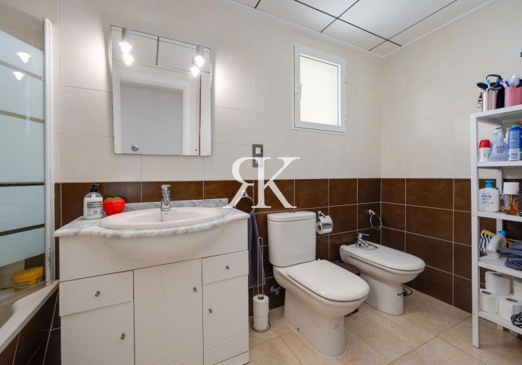 Herverkoop - Appartement - Torrevieja - Centro