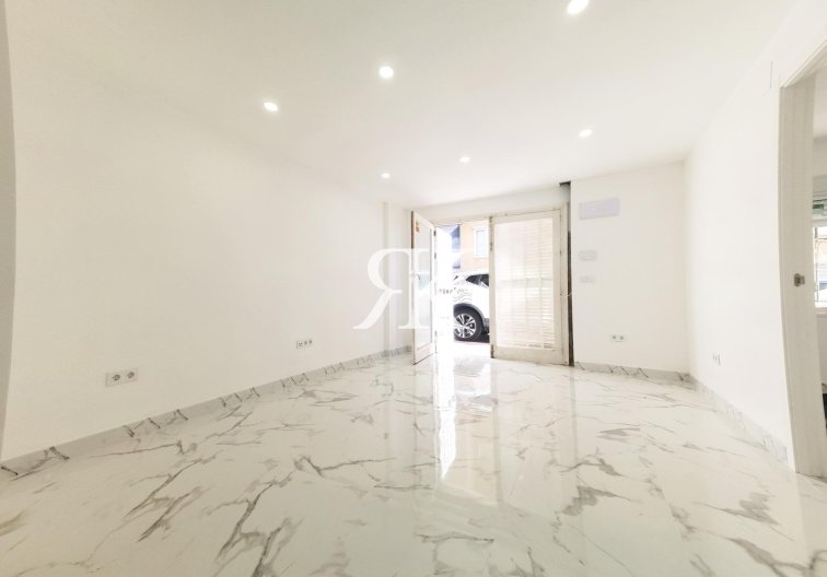 Segunda mano - Apartamento  - Torrevieja - Playa de los Naúfragos