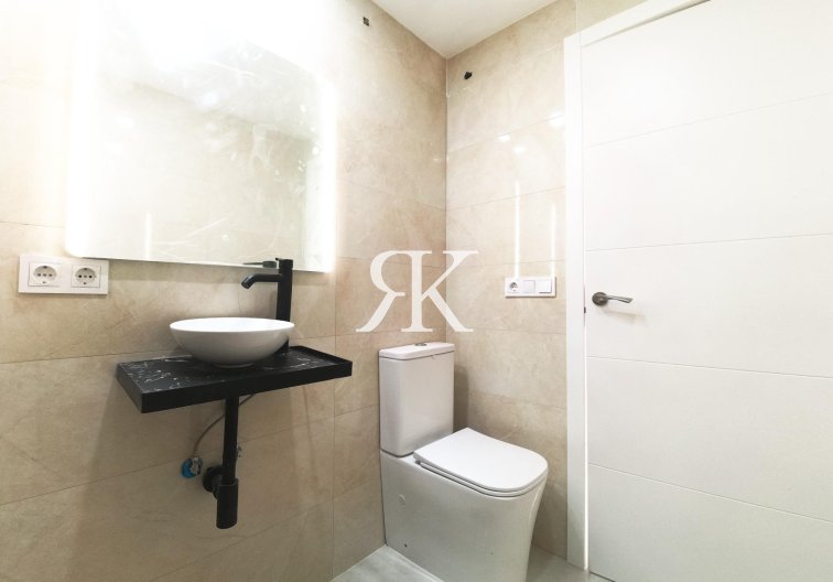 Segunda mano - Apartamento  - Torrevieja - Playa de los Naúfragos