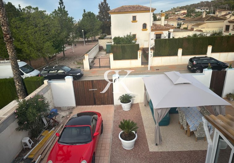 Resale - villa - Hondón de las Nieves - Inland