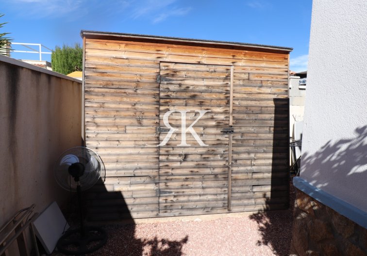 Resale - villa - Hondón de las Nieves - Inland