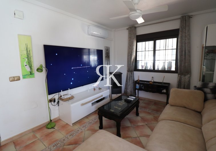 Resale - villa - Hondón de las Nieves - Inland