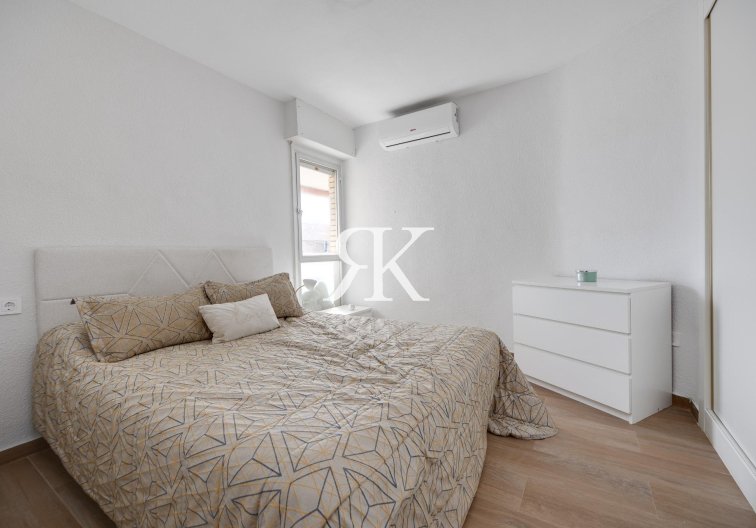 Revente - Appartement - Torrevieja - Centro