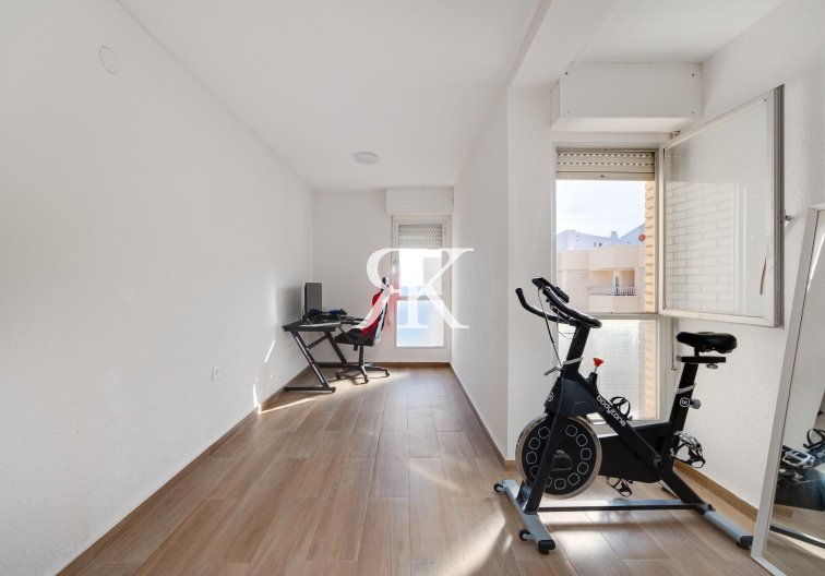 Revente - Appartement - Torrevieja - Centro