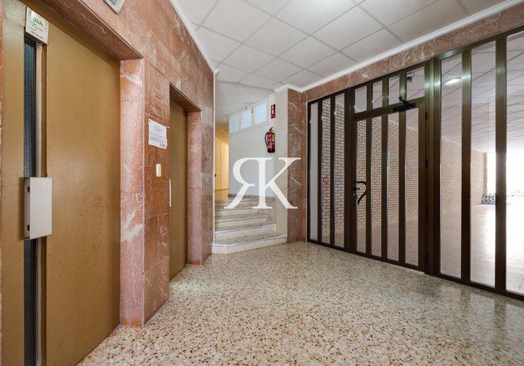 Revente - Appartement - Torrevieja - Centro