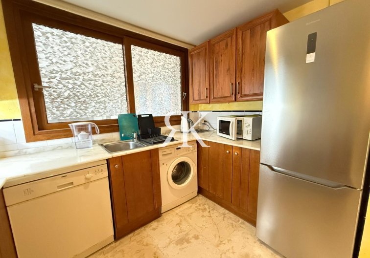 Resale - Apartment - Torrevieja - Punta Prima