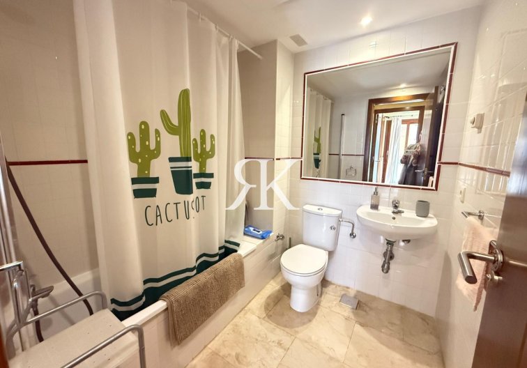 Resale - Apartment - Torrevieja - Punta Prima