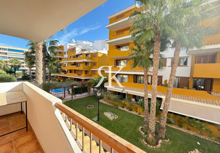 Resale - Apartment - Torrevieja - Punta Prima