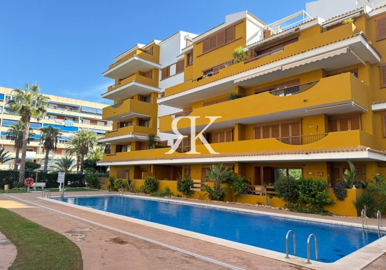 Resale - Apartment - Torrevieja - Punta Prima