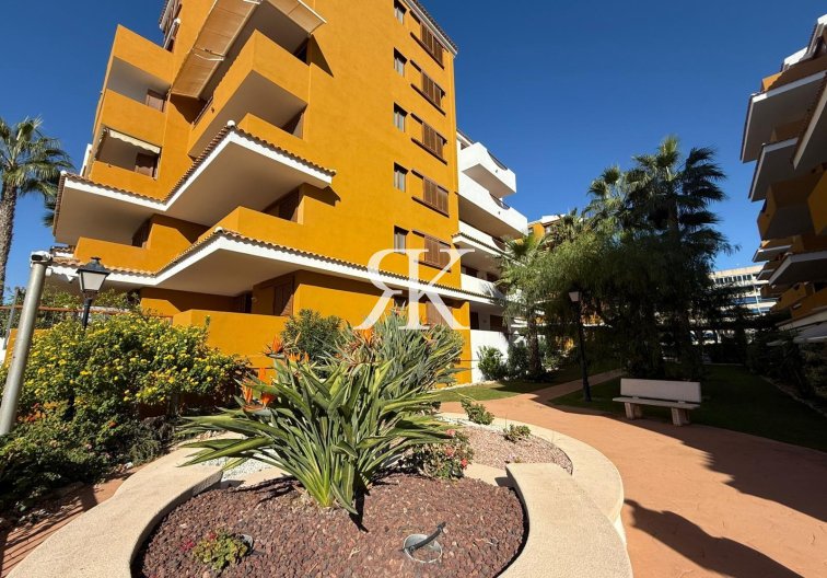Resale - Apartment - Torrevieja - Punta Prima