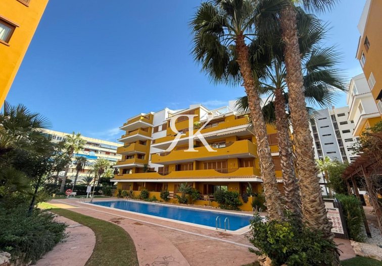 Resale - Apartment - Torrevieja - Punta Prima