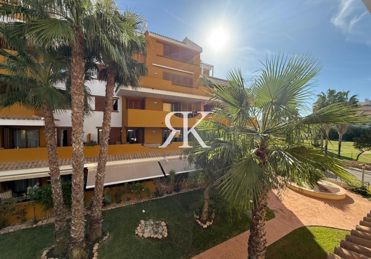 Resale - Apartment - Torrevieja - Punta Prima
