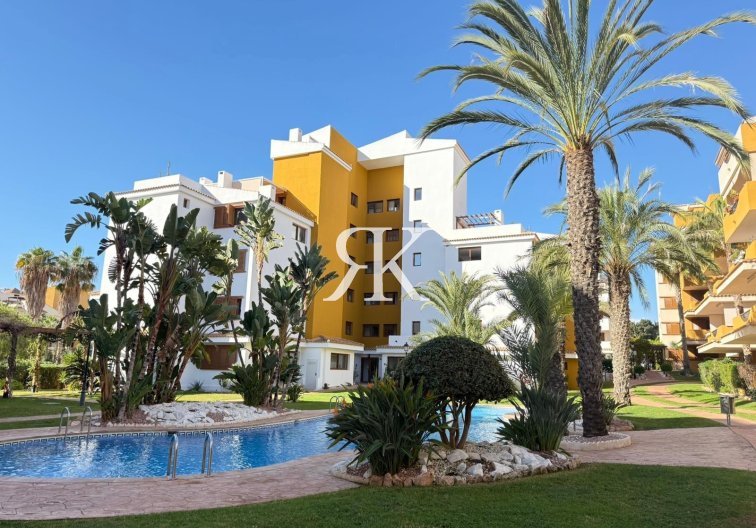 Resale - Apartment - Torrevieja - Punta Prima