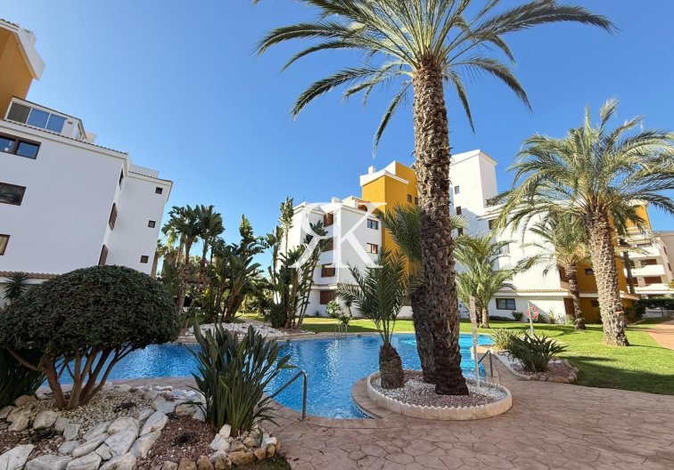 Resale - Apartment - Torrevieja - Punta Prima