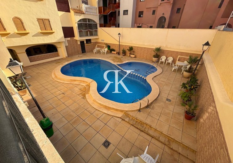 Herverkoop - Appartement - Torrevieja - Los Frutales