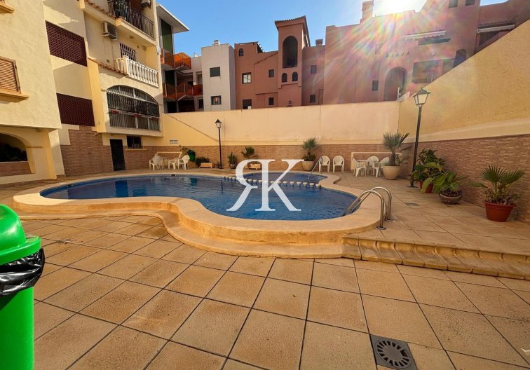 Herverkoop - Appartement - Torrevieja - Los Frutales