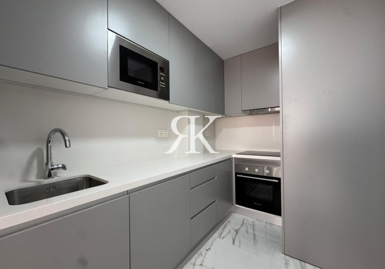 Herverkoop - Appartement - Torrevieja - Centro