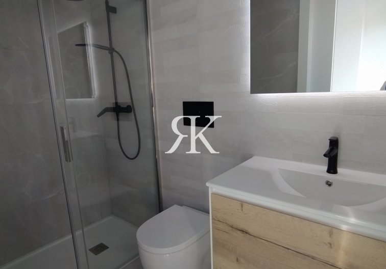 Revente - Appartement - Torrevieja - CENTRE PLAYA DEL CURA LAS PISCINAS