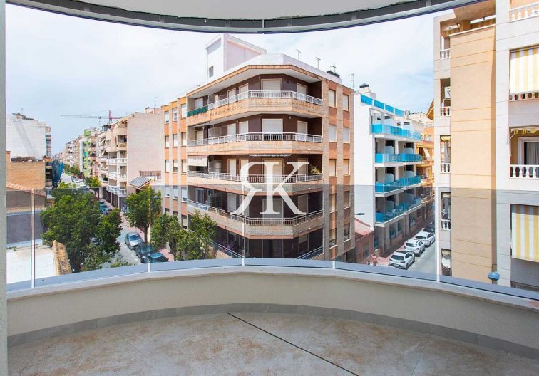Revente - Appartement - Torrevieja - CENTRE PLAYA DEL CURA LAS PISCINAS