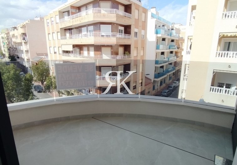 Revente - Appartement - Torrevieja - CENTRE PLAYA DEL CURA LAS PISCINAS