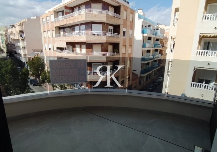 Revente - Appartement - Torrevieja - CENTRE PLAYA DEL CURA LAS PISCINAS