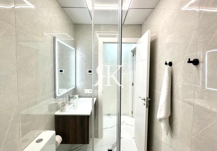 Herverkoop - Appartement - Torrevieja - Playa del Cura