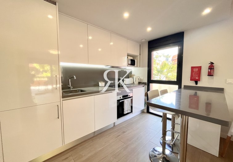 Resale - Apartment - Villamartin - Costa Blanca