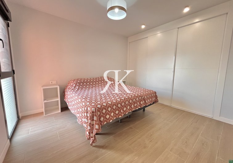 Resale - Apartment - Villamartin - Costa Blanca