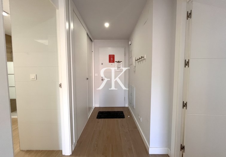 Resale - Apartment - Villamartin - Costa Blanca