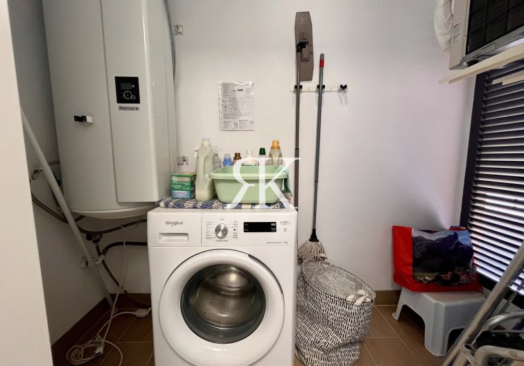 Resale - Apartment - Villamartin - Costa Blanca