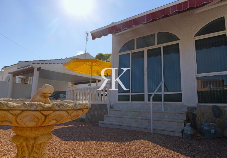 Revente - villa - Torrevieja - Costa Blanca