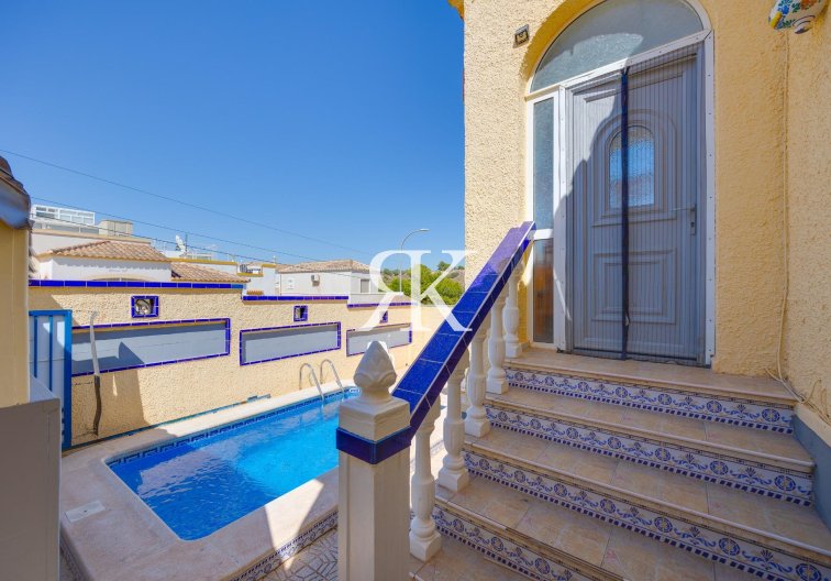 Segunda mano - villa - San Fulgencio - La Marina