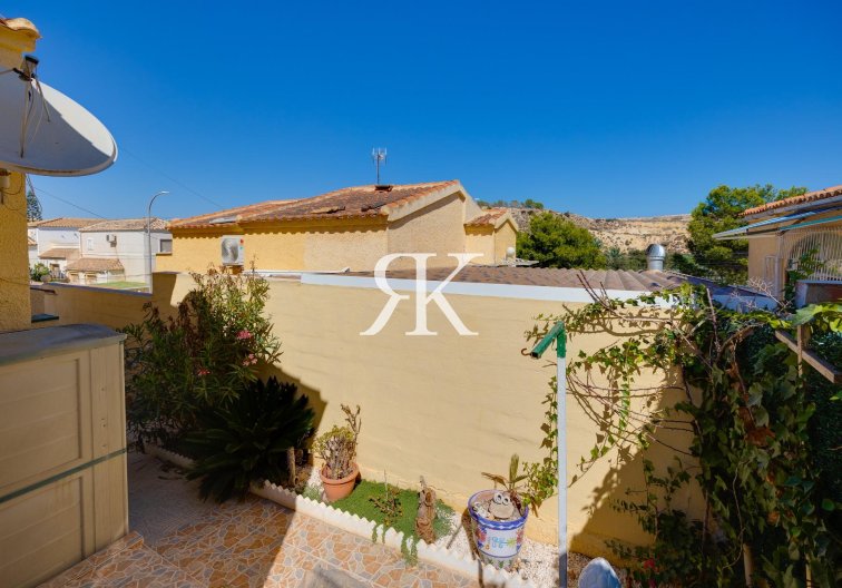 Segunda mano - villa - San Fulgencio - La Marina