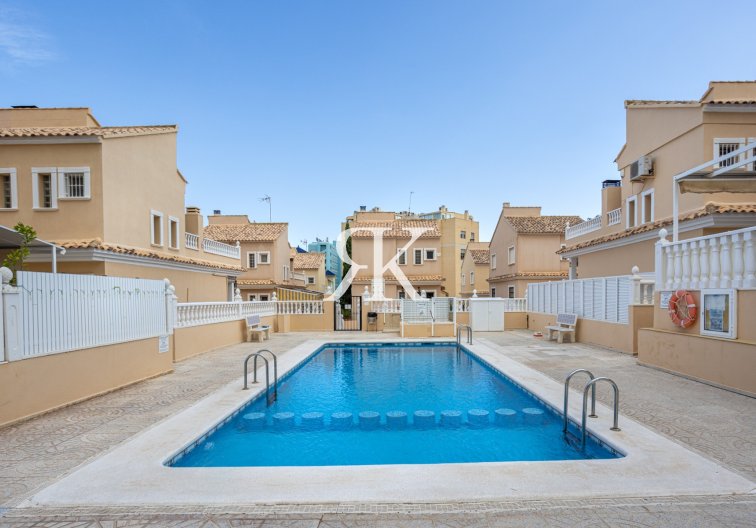 Revente - villa - Guardamar del Segura - Costa Blanca