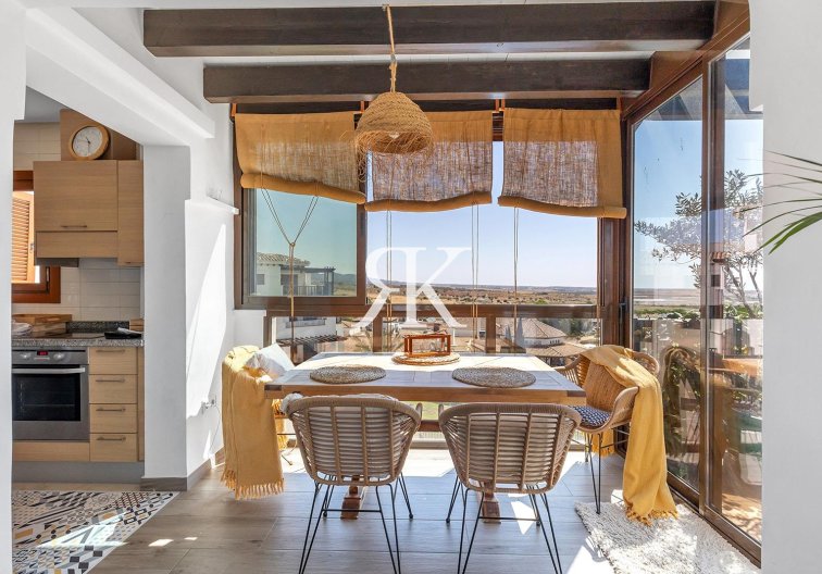 Revente - Penthouse - Baños y Mendigo - El Valle Golf Resort