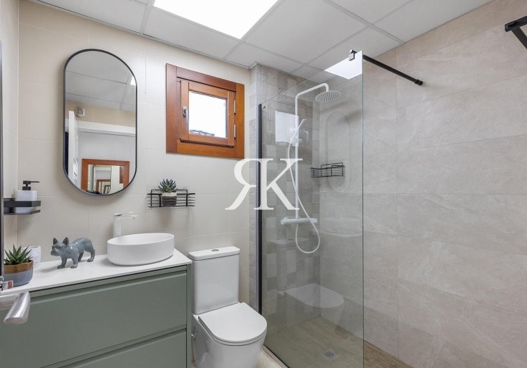 Revente - Penthouse - Baños y Mendigo - El Valle Golf Resort