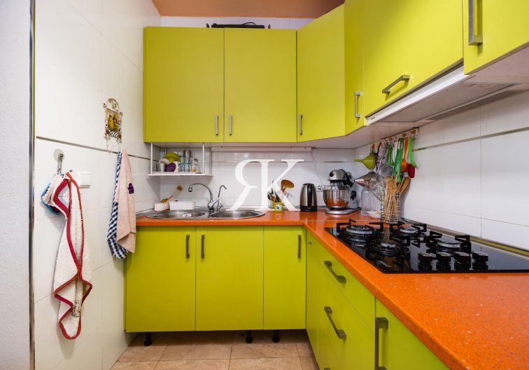 Revente - villa - Torrevieja - Aguas Nuevas