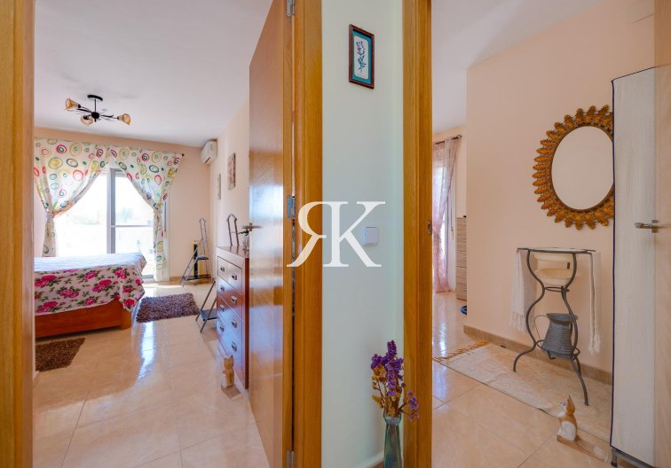 Revente - villa - Torrevieja - Aguas Nuevas